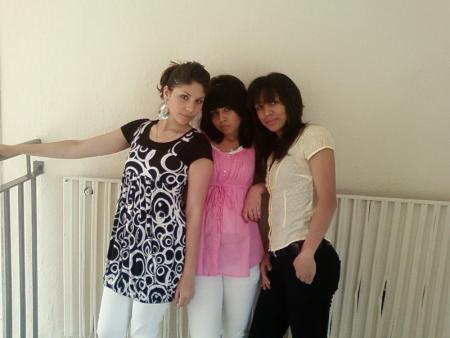  encore lé 3 folles